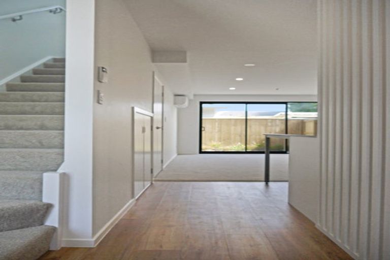 Photo of property in 6/27 Main Road, Wainuiomata, Lower Hutt, 5014