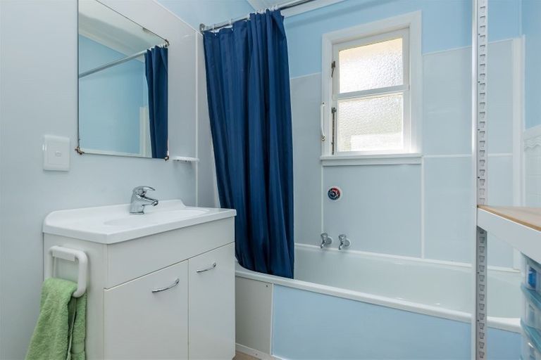 Photo of property in 13 Church Hill Road, Green Island, Dunedin, 9018