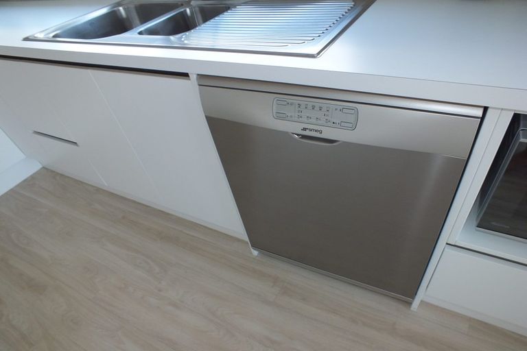 Photo of property in 81 Caulfield Avenue, Halswell, Christchurch, 8025