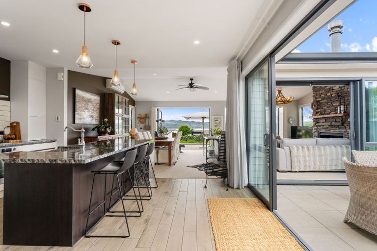 Photo of property in 29 Pukenamu Road, Rainbow Point, Taupo, 3330