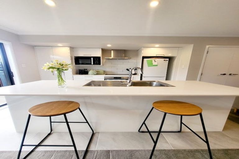 Photo of property in 14 Whiri Lane, Hobsonville, 0616