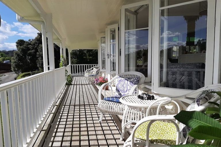 Photo of property in 13 Robertson Street, Russell, 0202