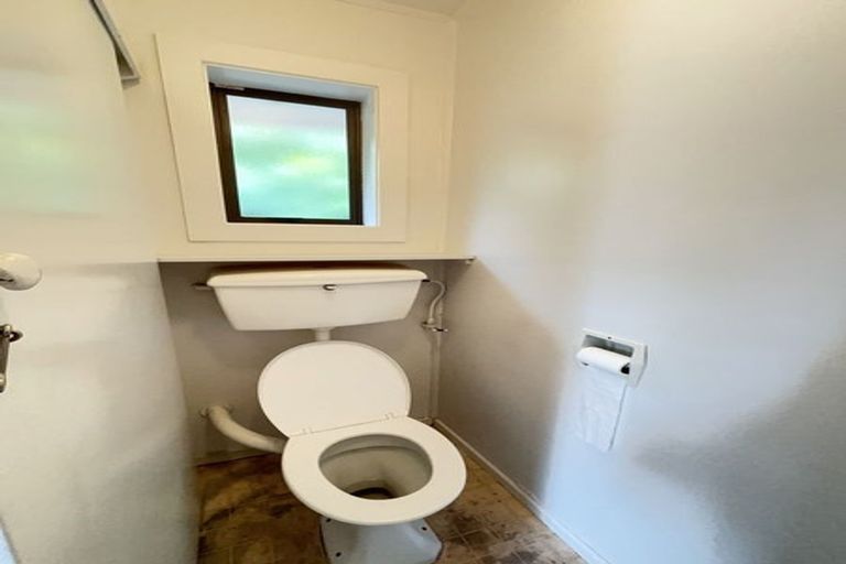 Photo of property in 10 Oakhurst Place, Russley, Christchurch, 8042