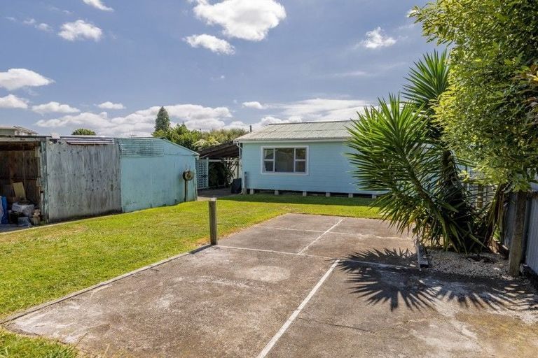 Photo of property in 160a Winchester Street, Levin, 5510