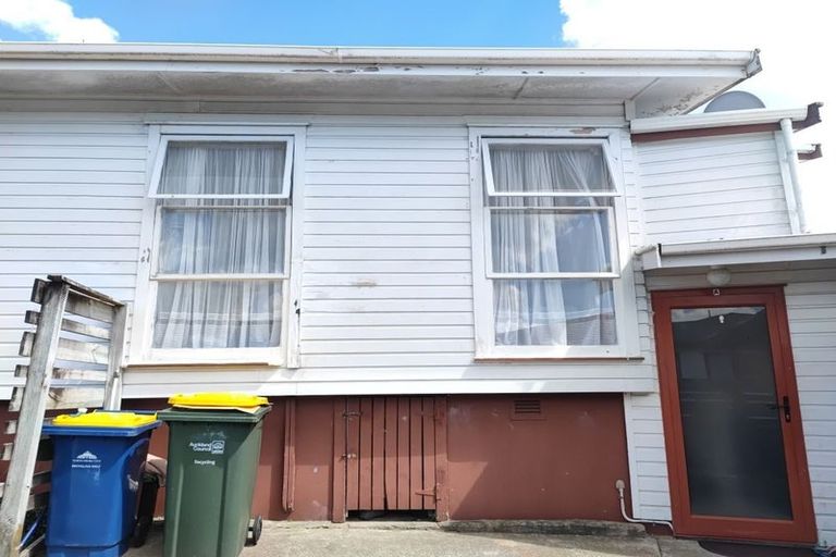 Photo of property in 61 Juniper Road, Sunnynook, Auckland, 0620