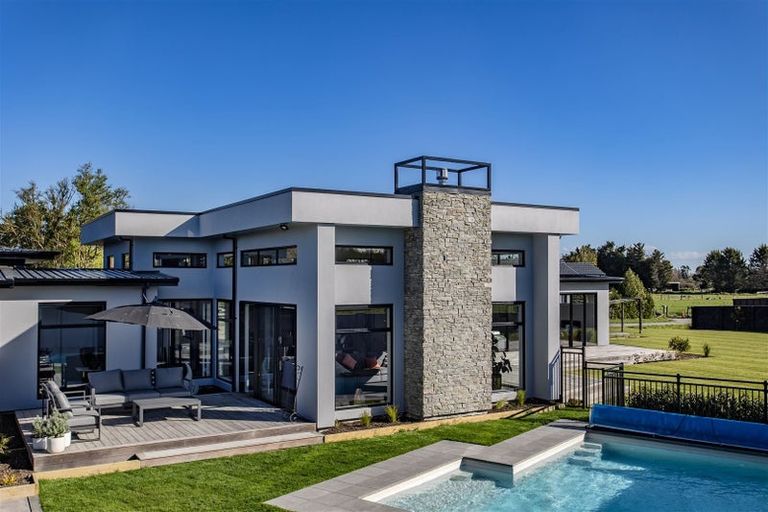 Photo of property in 711 Hills Road, Marshland, Christchurch, 8051