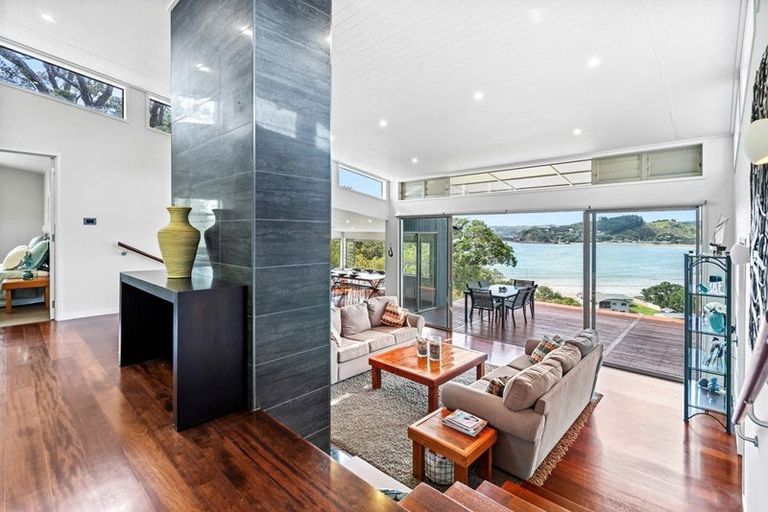 Photo of property in 34 Ohawini Road, Oakura, Hikurangi, 0184