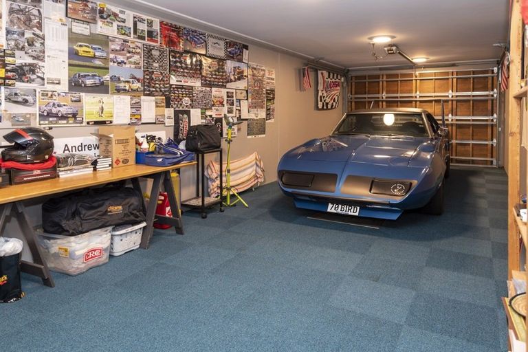 Photo of property in 42 Manor Park, Sunnyhills, Auckland, 2010