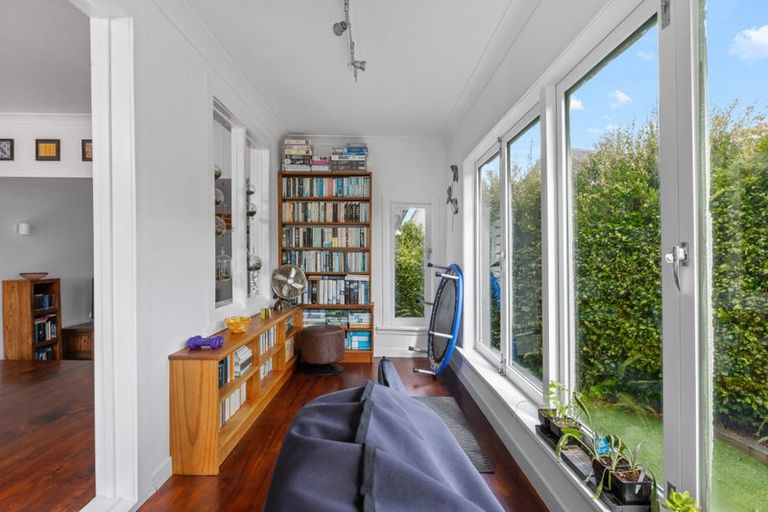 Photo of property in 6 Watea Road, Torbay, Auckland, 0630