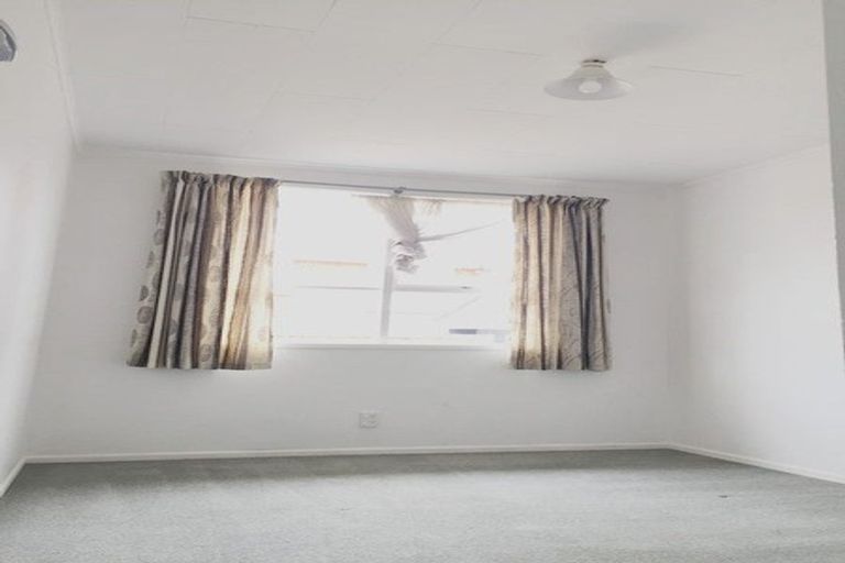 Photo of property in 31 Portadown Avenue, Pakuranga Heights, Auckland, 2010