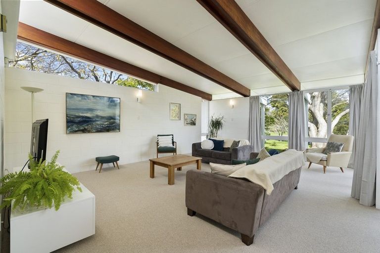 Photo of property in 96 Brightwater Terrace, Terrace End, Palmerston North, 4410