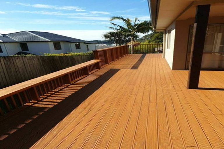 Photo of property in 24d Schnapper Rock Road, Schnapper Rock, Auckland, 0632