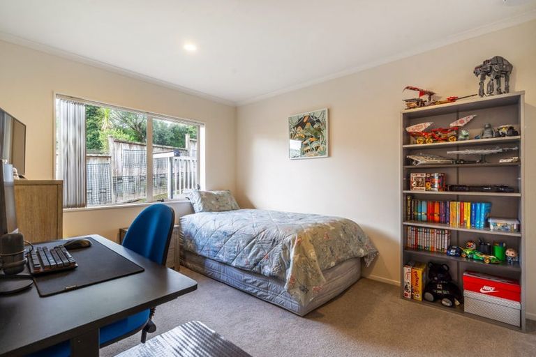 Photo of property in 11 Phoebe Meikle Place, Torbay, Auckland, 0630