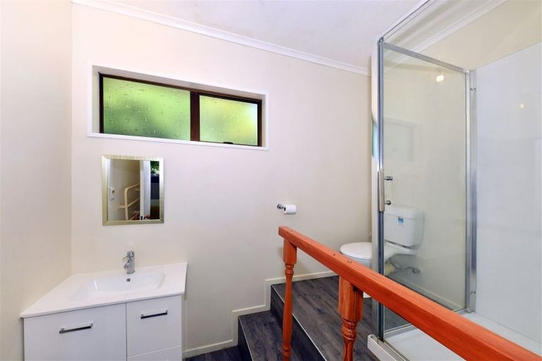 Photo of property in 8 Ridder Place, Halswell, Christchurch, 8025