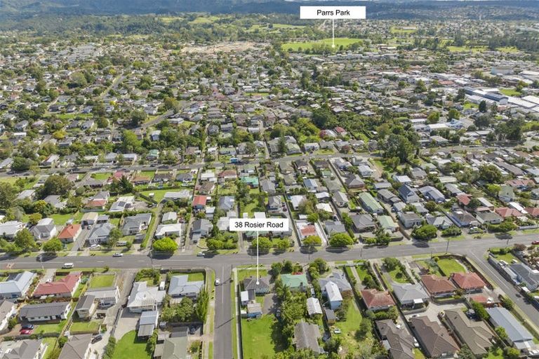 Photo of property in 38 Rosier Road, Glen Eden, Auckland, 0602