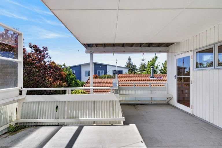 Photo of property in 49 Charles Street, Westshore, Napier, 4110