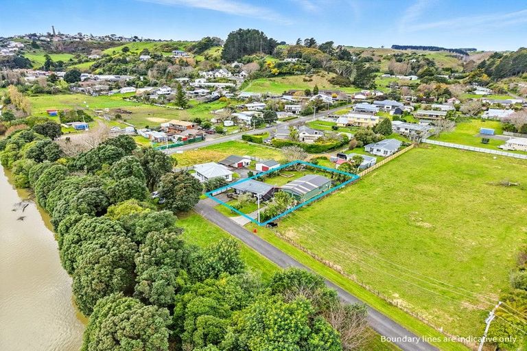 Photo of property in 5 Takarangi Street, Putiki, Whanganui, 4500