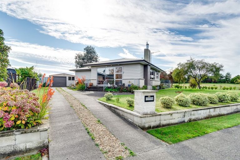 Photo of property in 140 Westminster Avenue, Tamatea, Napier, 4112