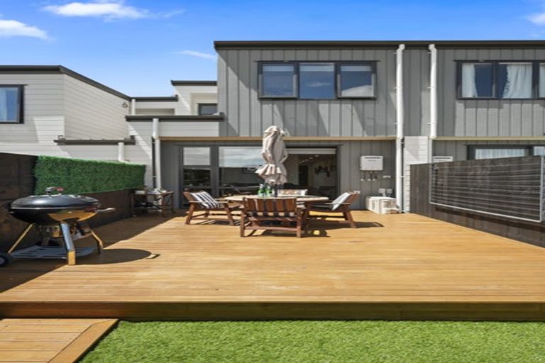 Photo of property in 28 Karoro Road, Flat Bush, Auckland, 2019