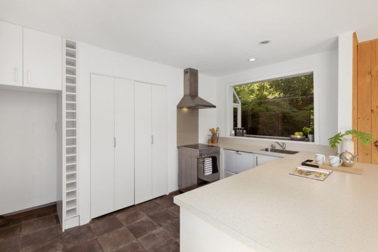 Photo of property in 21a Walnut Way, Maungaraki, Lower Hutt, 5010