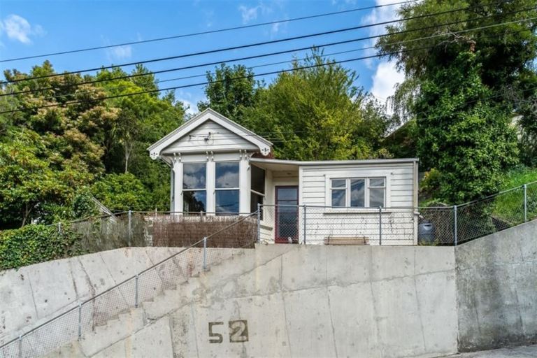 Photo of property in 52 Glen Road, Mornington, Dunedin, 9011