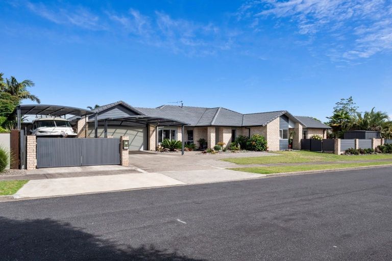 Photo of property in 72 Oriental Parade, Papamoa Beach, Papamoa, 3118