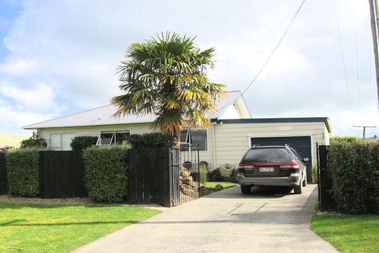 Photo of property in 24 Doctors Hill Road, Maungaturoto, 0520