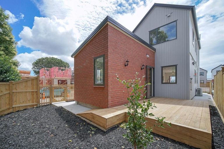 Photo of property in 68 Kairakau Street, Papakura, 2110