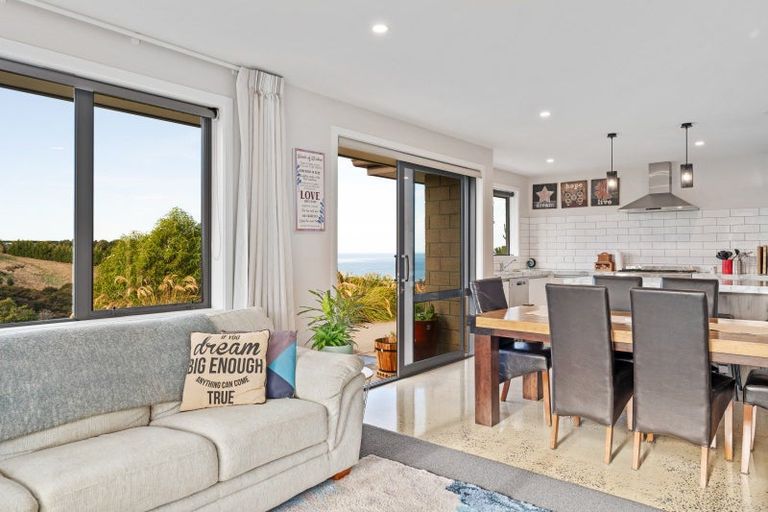 Photo of property in 32 Kayforce Road, Ocean View, Dunedin, 9035