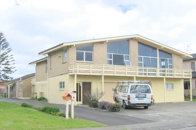 Photo of property in 2/12 Fairway Avenue, Mount Maunganui, 3116