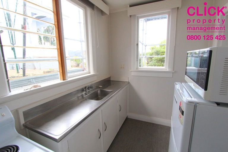 Photo of property in 2 Royal Terrace, Dunedin Central, Dunedin, 9016