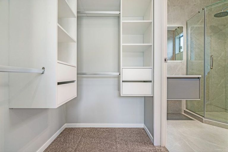 Photo of property in 36 Whakairo Crescent, Gulf Harbour, Whangaparaoa, 0930