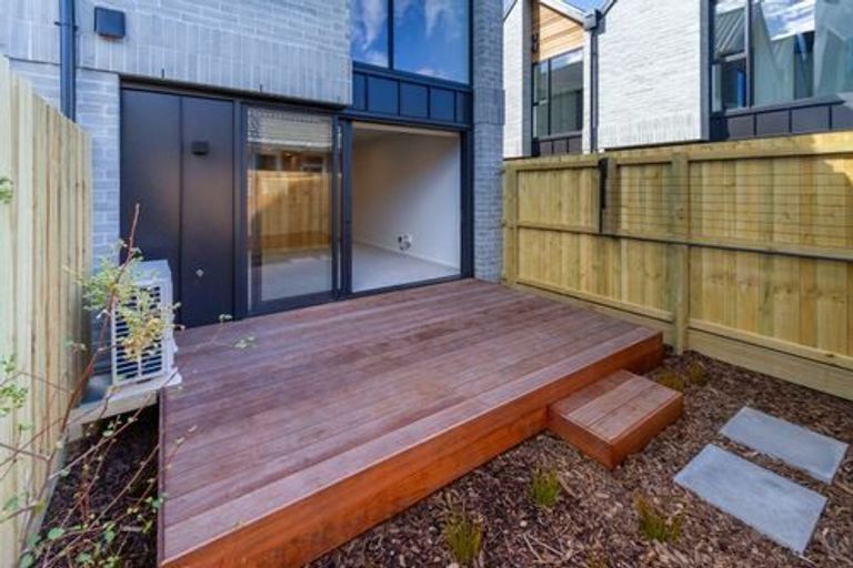 Photo of property in 8/335 Gloucester Street, Christchurch Central, Christchurch, 8011