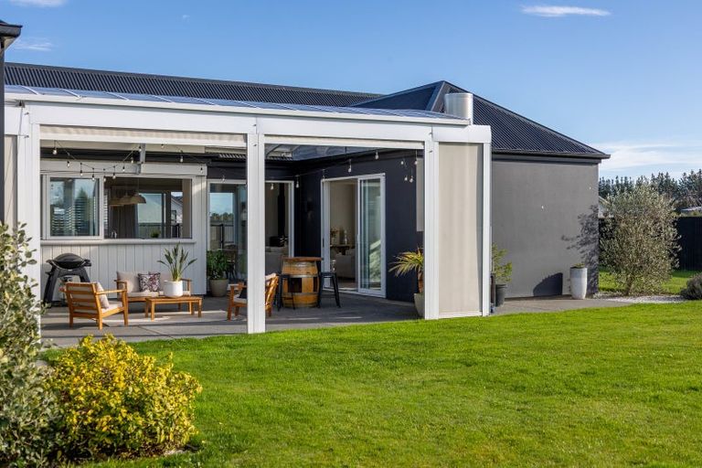 Photo of property in 10 Silver Peaks Drive, West Melton, 7618