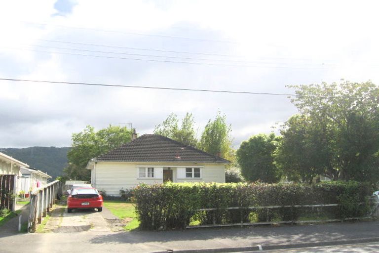 Photo of property in 7 Savage Crescent, Upper Hutt Central, Upper Hutt, 5018