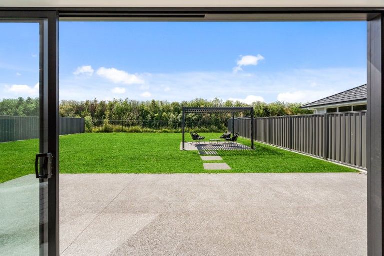 Photo of property in 27 Arihi Crescent, Frimley, Hastings, 4120