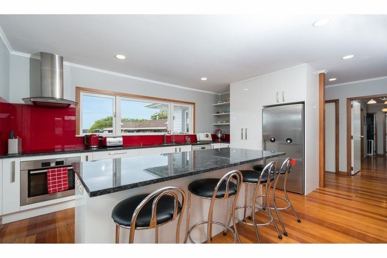 Photo of property in 325a Hobsonville Road, Hobsonville, Auckland, 0618