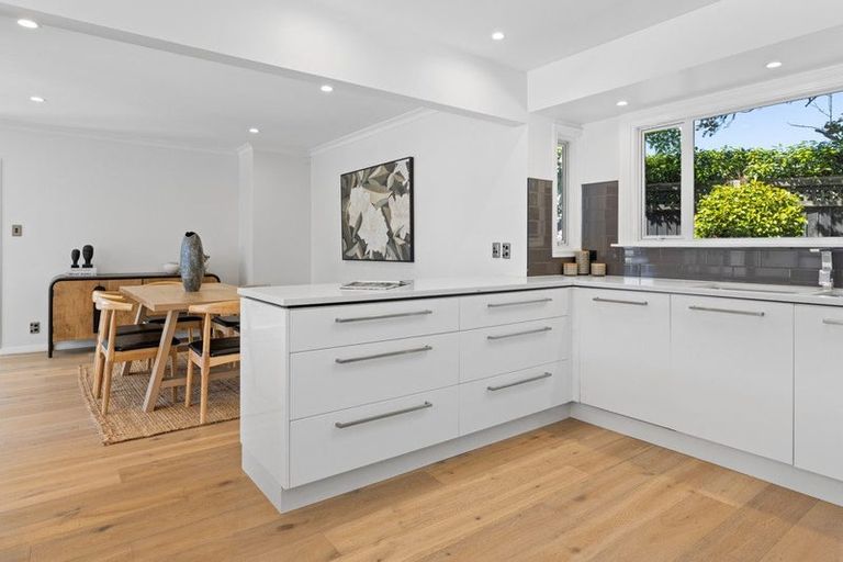 Photo of property in 12a Holmwood Road, Merivale, Christchurch, 8014