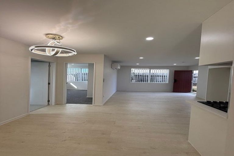 Photo of property in 3 Aro Mato Place, Huapai, Kumeu, 0810