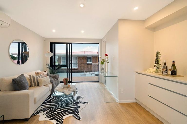 Photo of property in 3/30 Woodford Avenue, Henderson, Auckland, 0610