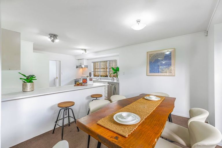 Photo of property in 8e Rathgar Road, Henderson, Auckland, 0610