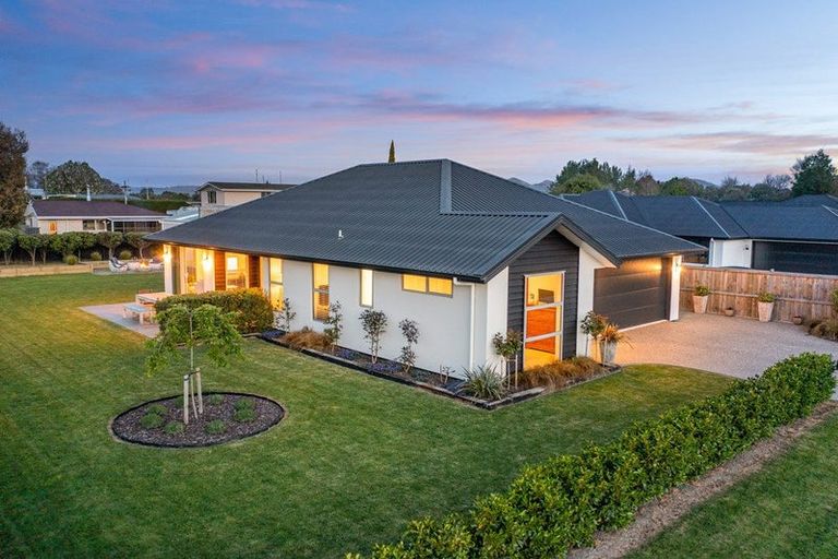 Photo of property in 10 Three Kings Court, Outram, 9019