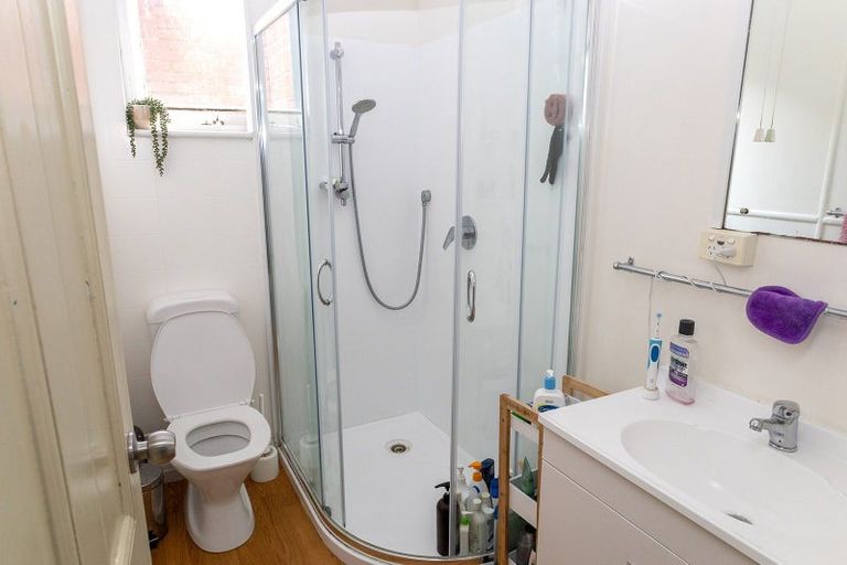 Photo of property in 886 George Street, North Dunedin, Dunedin, 9016