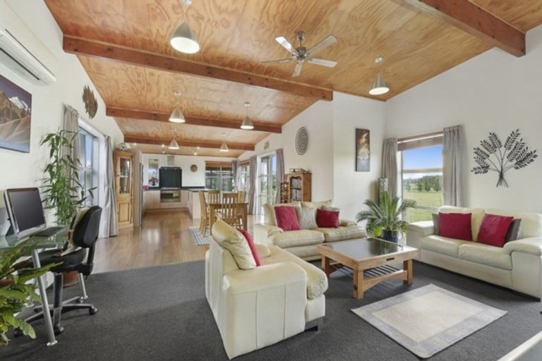 Photo of property in 20 Crozier Drive, Kirwee, Darfield, 7571