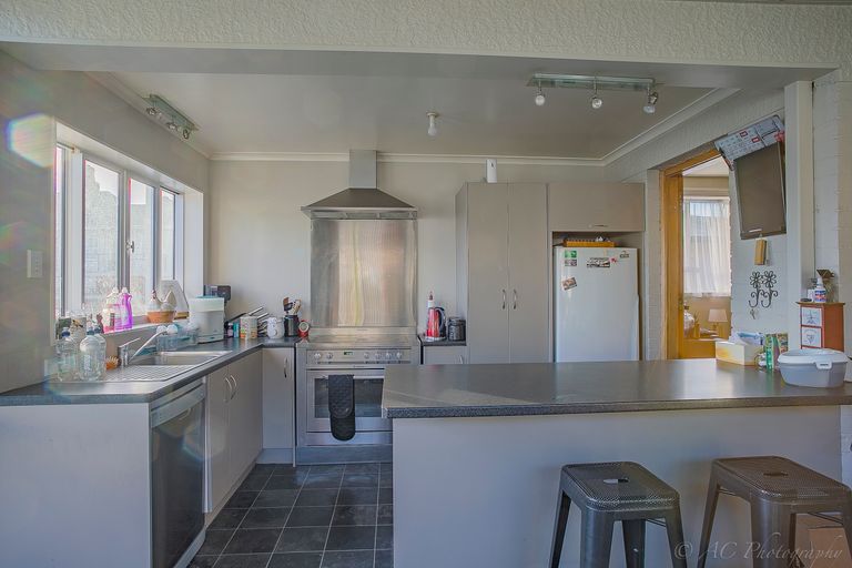 Photo of property in 95 North Street, Seaview, Timaru, 7910