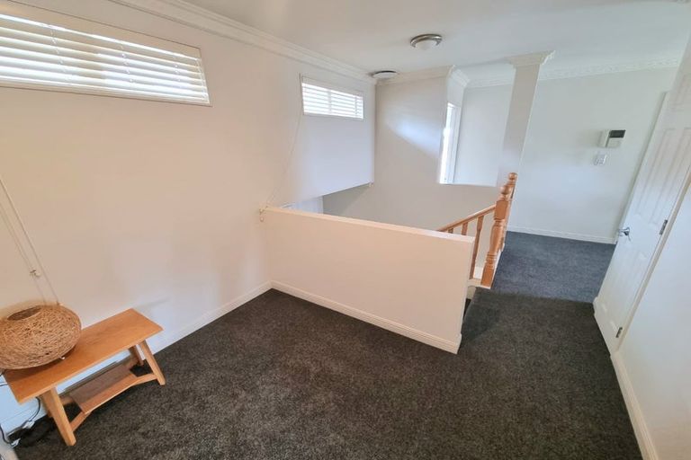 Photo of property in 5 Houhere Close, Albany, Auckland, 0632