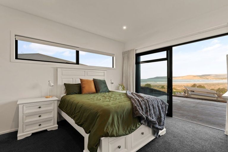 Photo of property in 10 Okahau Terrace, Warrington, 9471