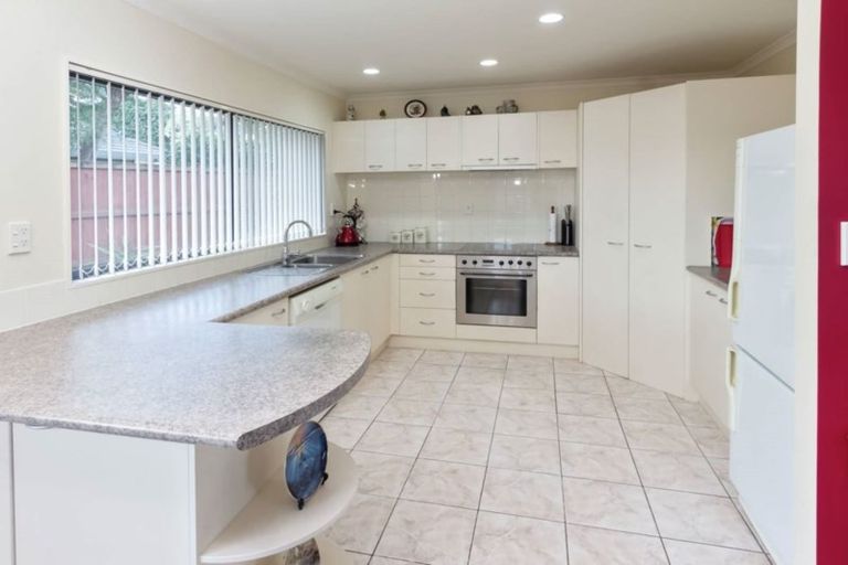 Photo of property in 18 Navan Place, Dannemora, Auckland, 2016