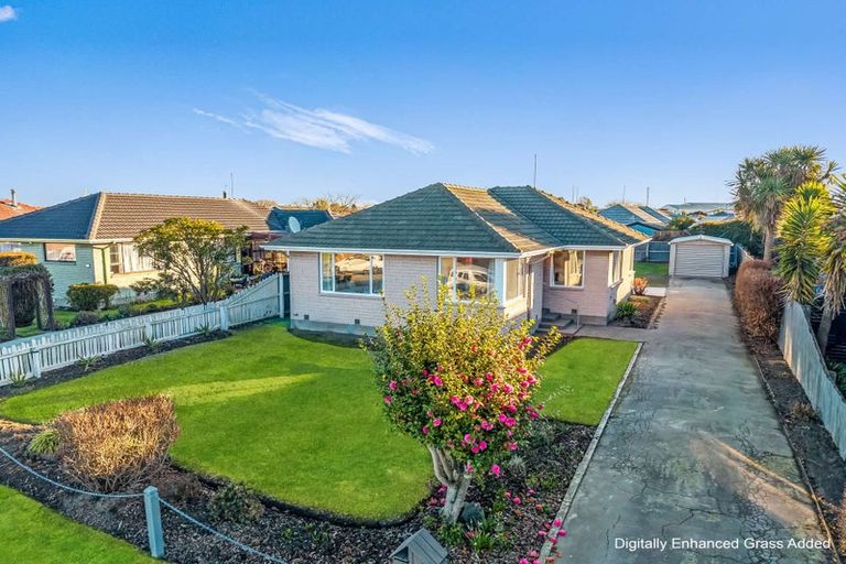 Photo of property in 19 Glenora Place, Hornby, Christchurch, 8042