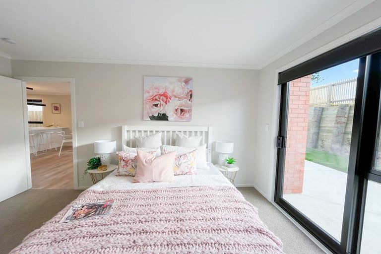 Photo of property in 15 Waruhia Crescent, Rototuna North, 3281